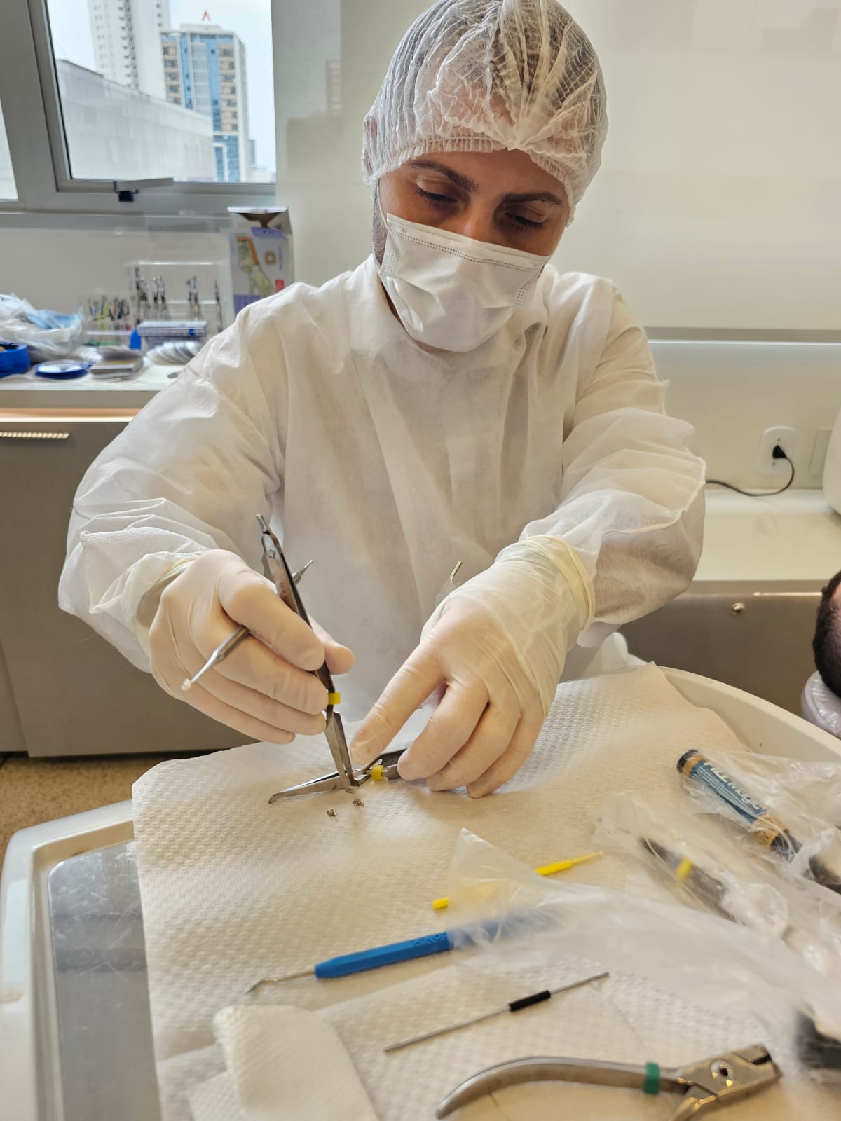Dr. Rodolfo Lisboa em atendimento